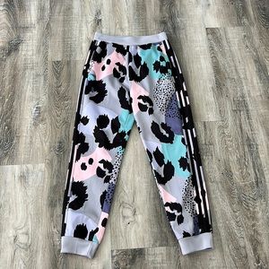 Adidas sweatpants